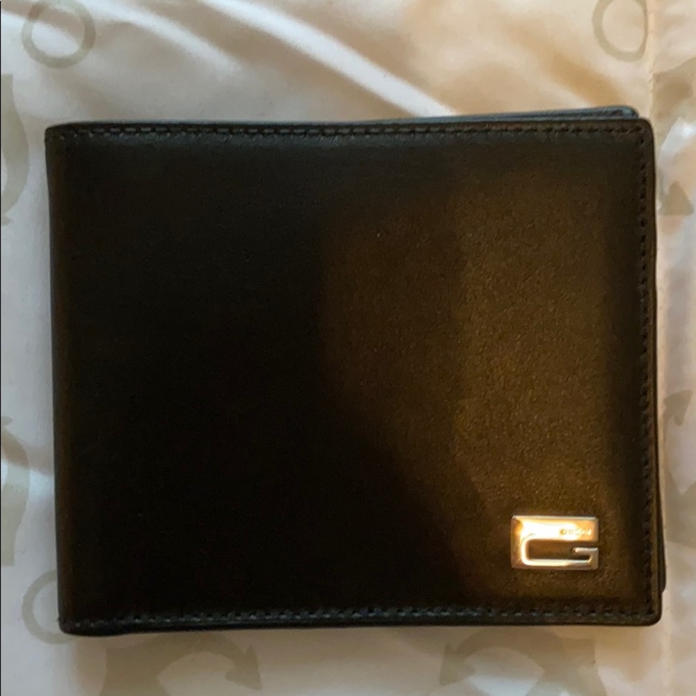 BRAND NEW!! AUTHENTIC GUCCI WALLET WITHOUT BOX